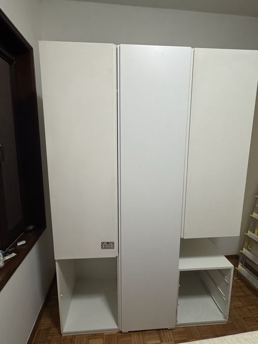 Vendo roupeiro usado