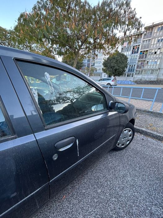 Punto impecável como novo