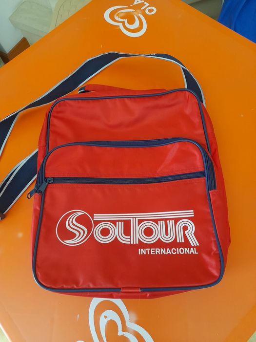 2 mochilas novas64739144378241120