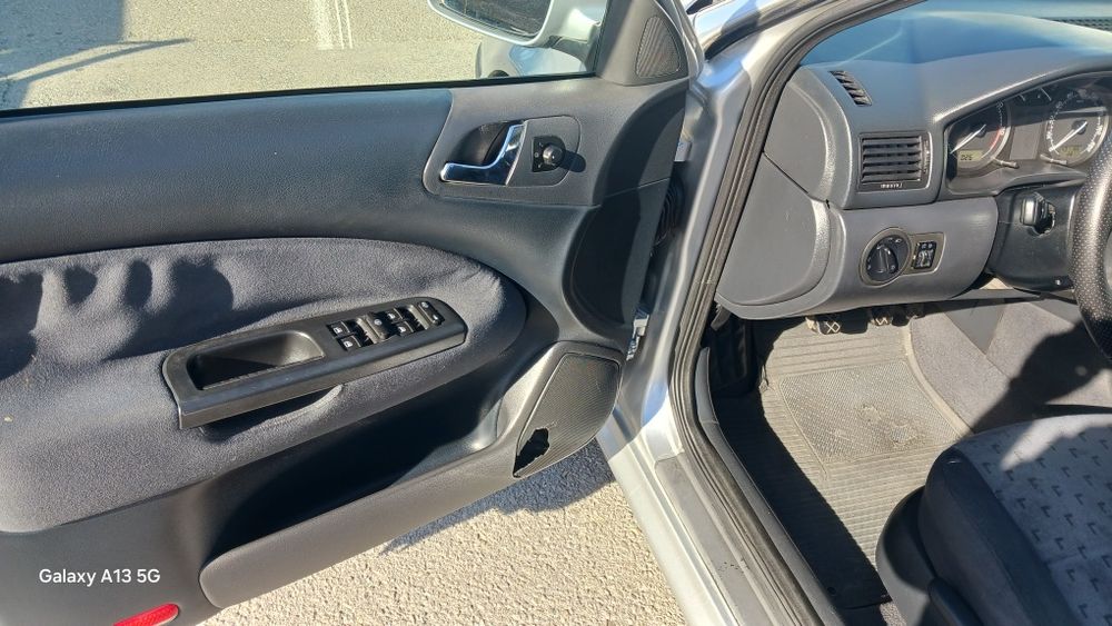Skoda Octavia (1U) Diesel 1.9cc. Económico.