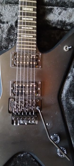 Guitarra Dean ML Modifier Black Satin com hardcase