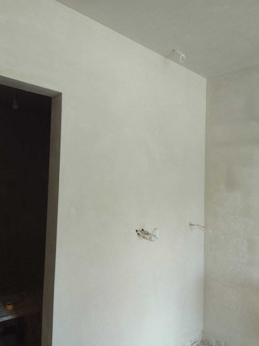 Tynki maszynowe Gipsowe, Cementowo-wapienne