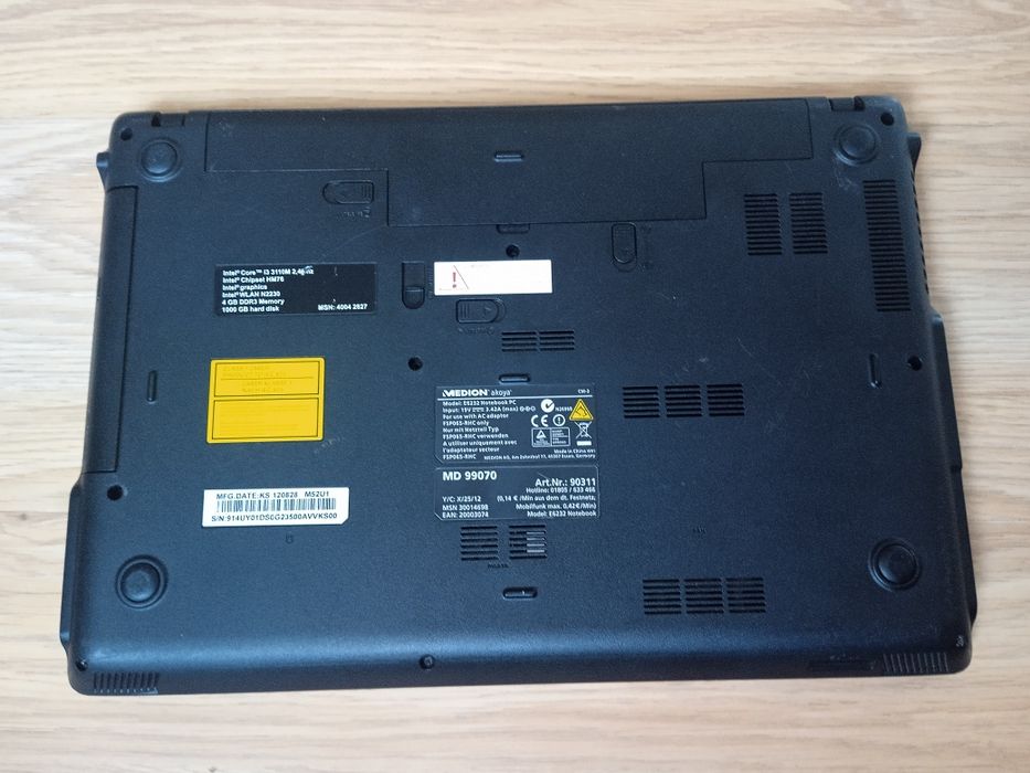 Laptop medion AKOYA E6232