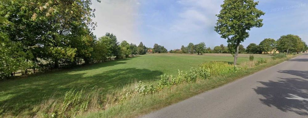 Działka budowlana pow. 2455 m²  warunki zabudowy bezterminowe