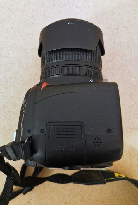 Nikon D90  +Nikkor AF-S DX 18–105 mm VR +filtr, przebieg 10 508