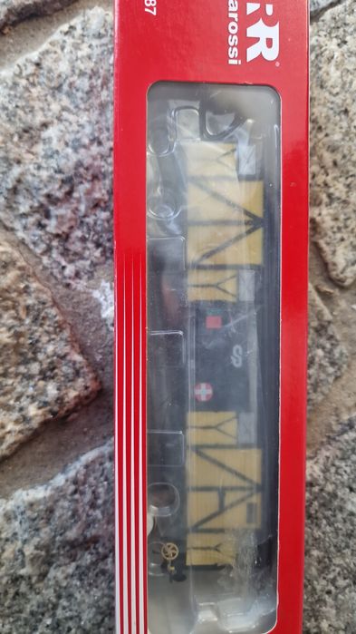 Tgvs e outros ver fotos preços  pelo telefone .