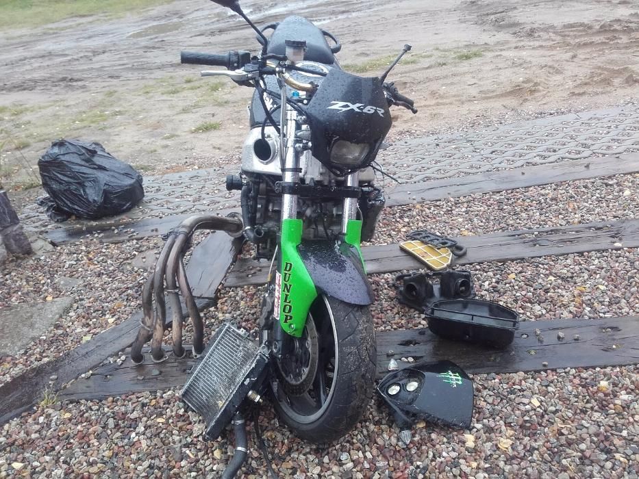 Kawasaki zx 6 r zx6r zx600 ninja silnik gaźniki moduł rama bak części