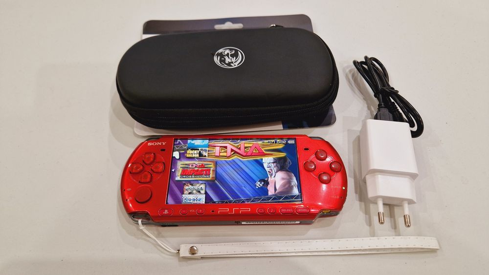Sony PSP-3000 64гиг +135игр+ чехол!