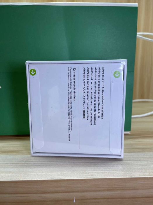 Oryginalne słuchawki Apple AirPods 4, 100% sprawne