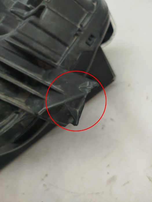 Ótica / farol esquerda CITROËN C4 III