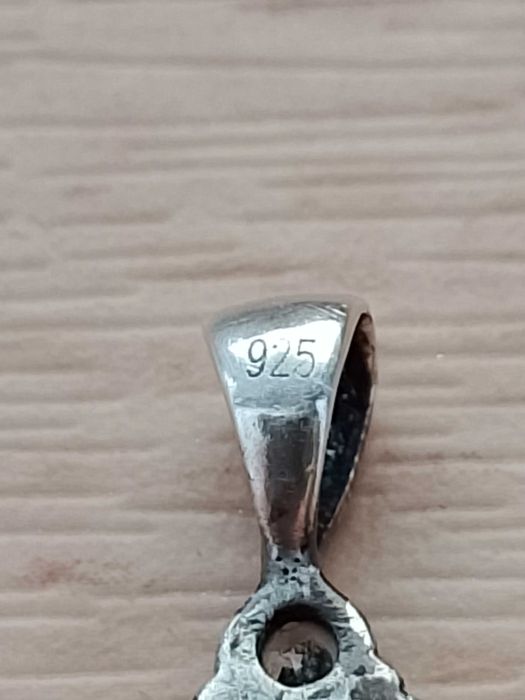 Srebrny krzyżyk - srebro 925