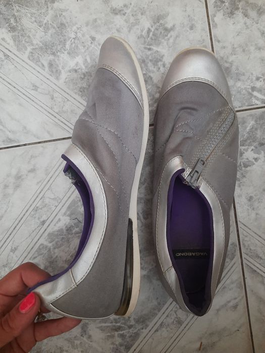 VAGABOND srebrno szare sneakersy z zamkiem 38