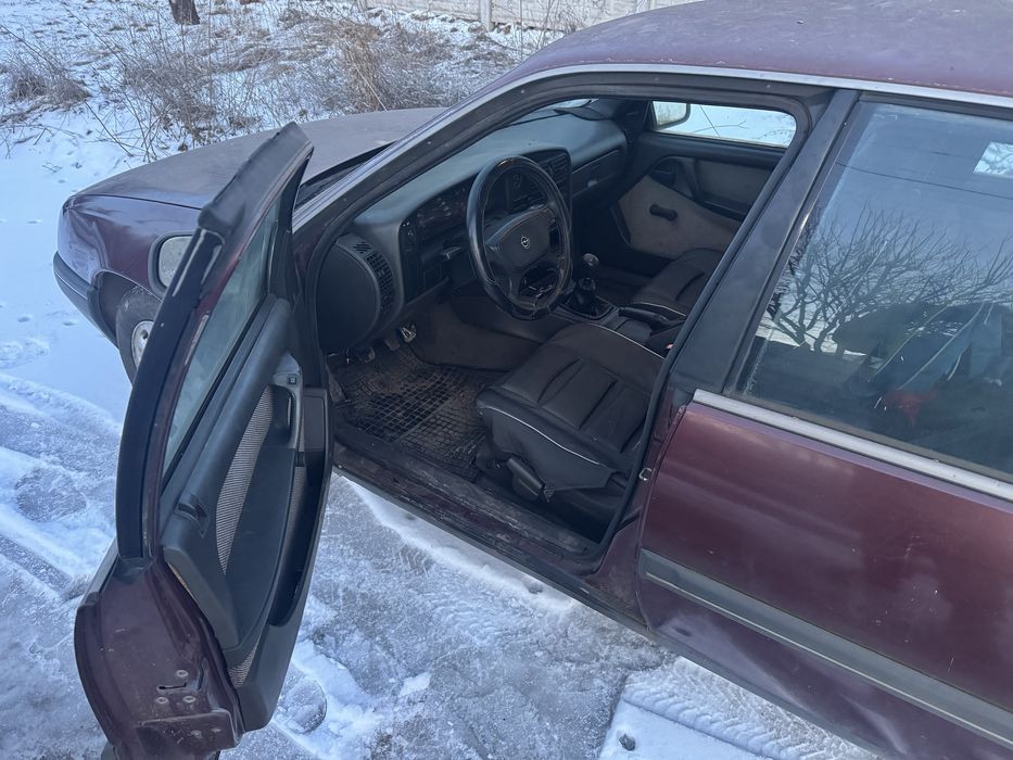 Продам машину Опель Омега А Ауди 80