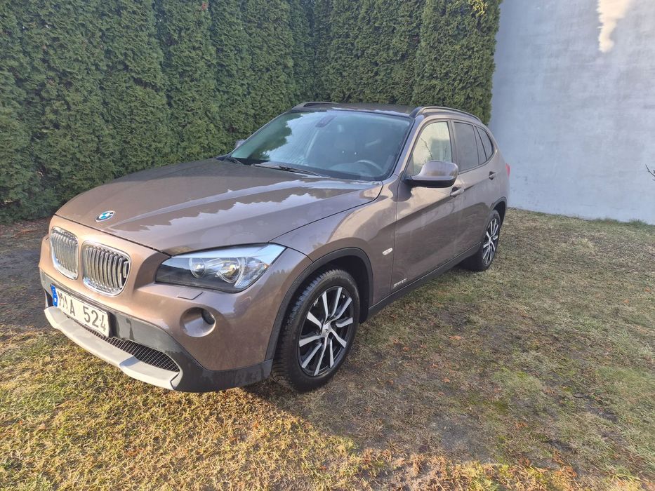 BMW X1 BMW X1 2.0 benzyna 184 KM uszkodzony silnik