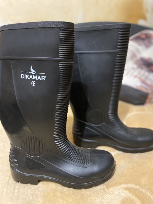Резиновые сапоги фирма DIKAMAR