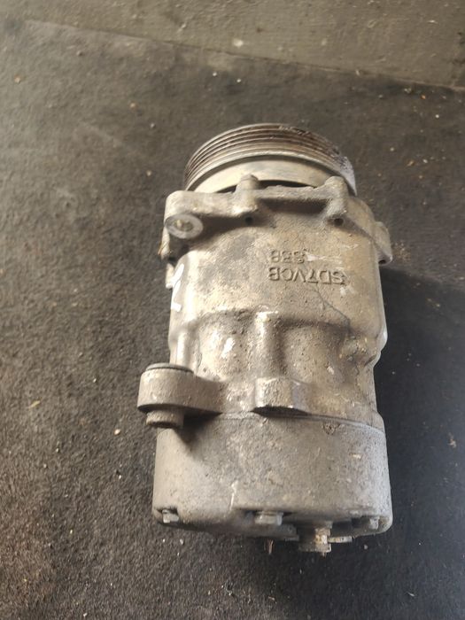 Sprężarka klimatyzacji Volkswagen Golf 4 audi a3 8l seat Leon skoda