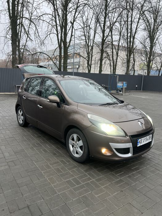 Renault Scenic 1.4 TCe 2010р в гарному стані