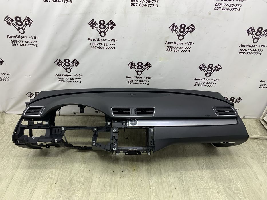 Панель торпедо Volkswagen Passat B7 пасат б7 торпеда Європа