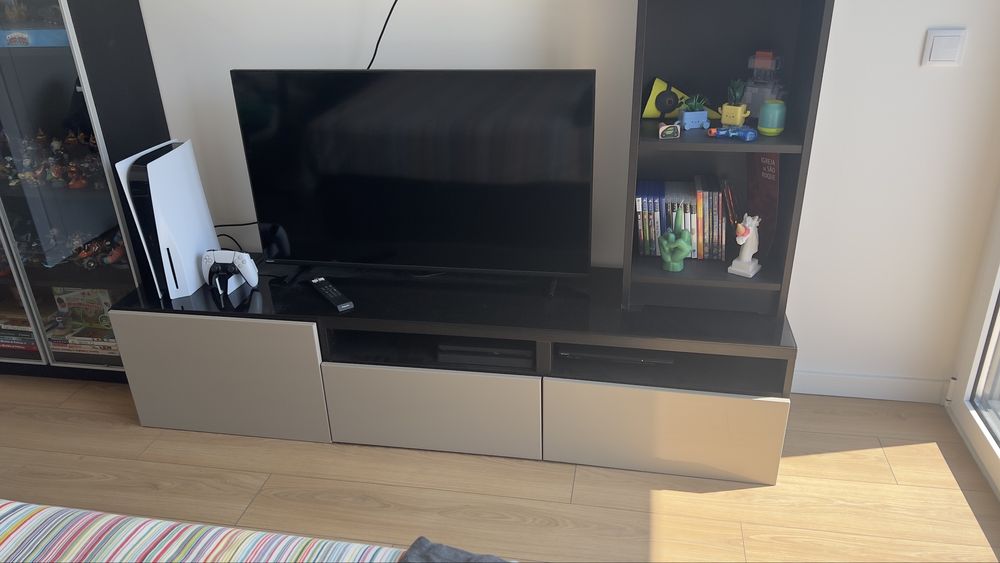 Móvel de TV IKEA