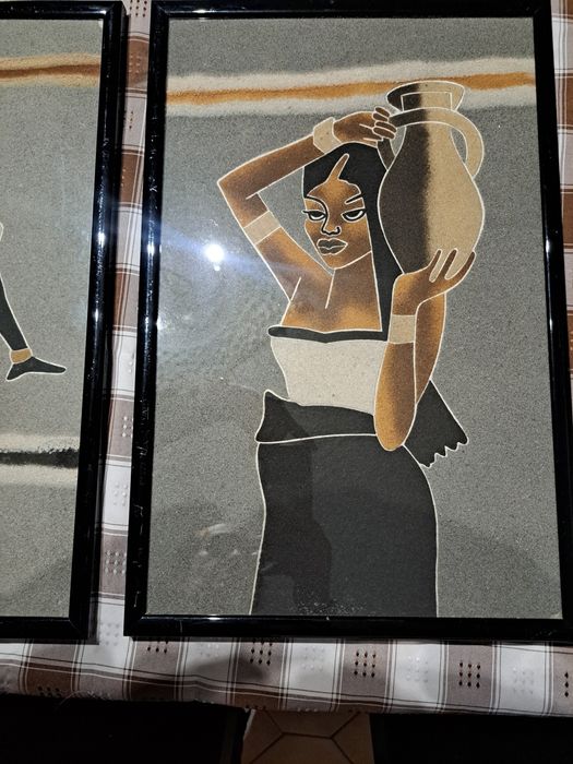 Vendo quadros feitos de areia