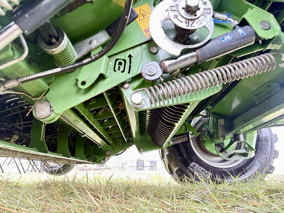 Krone Varipack V 190 XC PLUS balotnica prasa