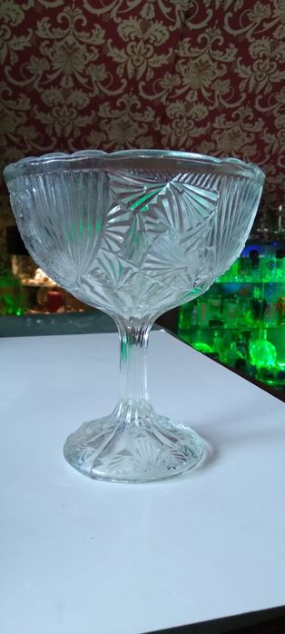 Przedwojenna kryształowa cukiernica