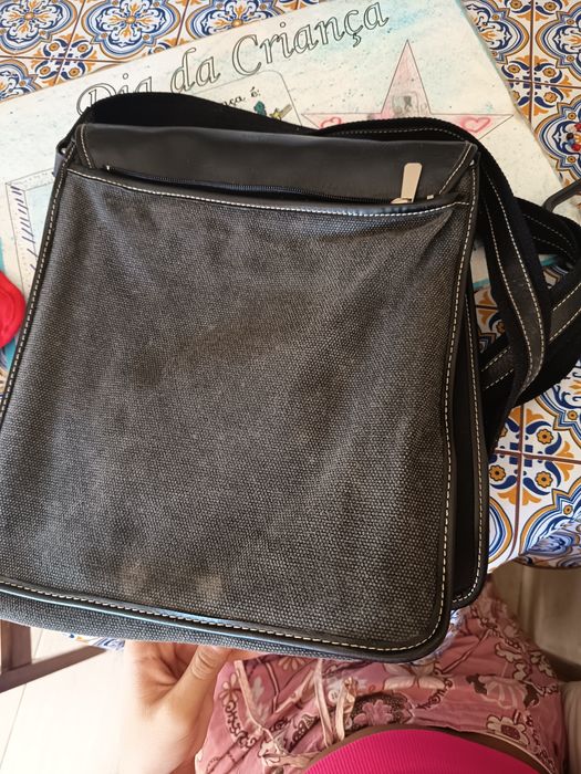 Bolsa de couro preta