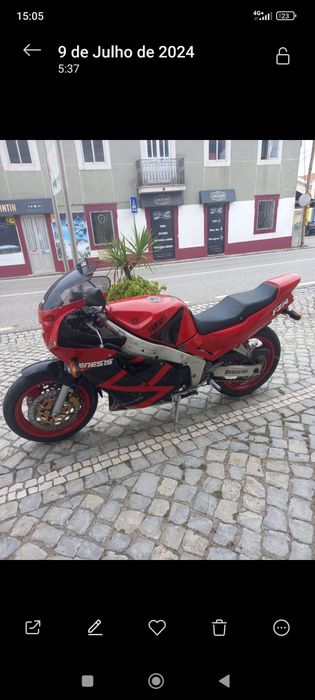 Vendo ou troco a velhinha FZR 1000