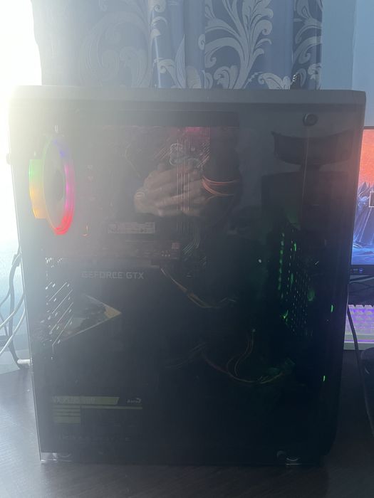 Продам компютер Срочно