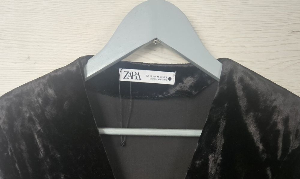 Zara czarna welurowa sukienka nowa Zara  M