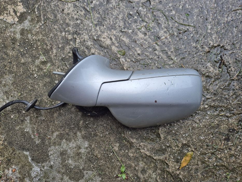 Peugeot 407 coupe lusterko 8 pin Europa prawe