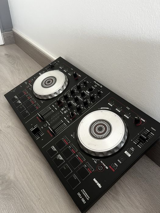 Pioneer DDJ-SB2 - DJ Controller