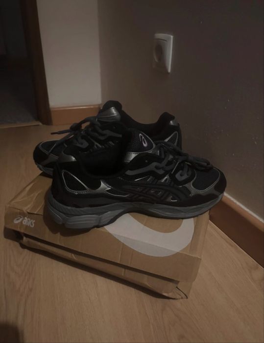 Asics gel colorway preta