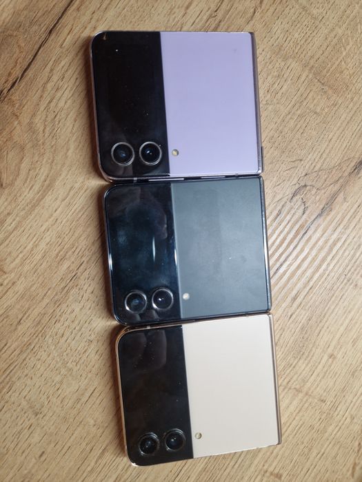 Samsung Galaxy Z Flip 2,3 деталі