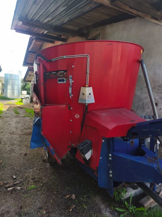 Wóz paszowy sano tmr profi kompakt  8m3