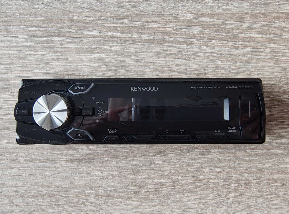 Używany radioodtwarzacz samochodowy Kenwood KMM-361SD + akcesoria