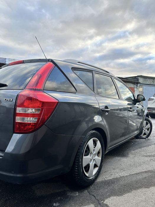 Kia Ceed 2009 1.6 диз