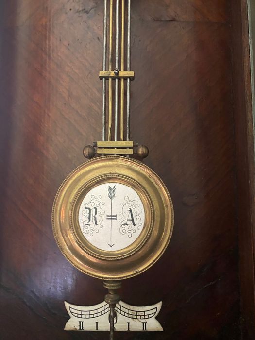 Годинник настінний антикварний деревʼяний з боєм