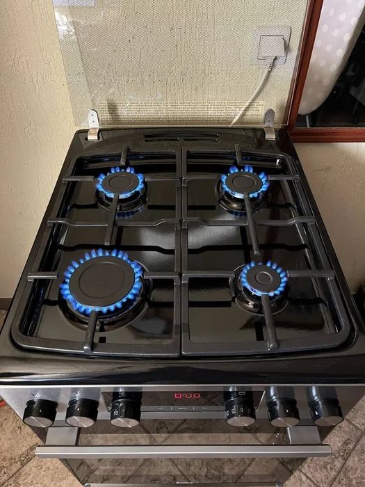 Газовая/газова плита Amica 523GES3 з Європи, гарантія, доставка, занос