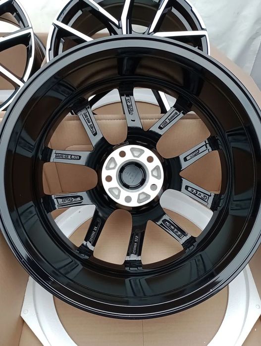 Felgi Aluminiowe 5x114, r19 8j et40 Tesla model S Suzuki Across Toyota