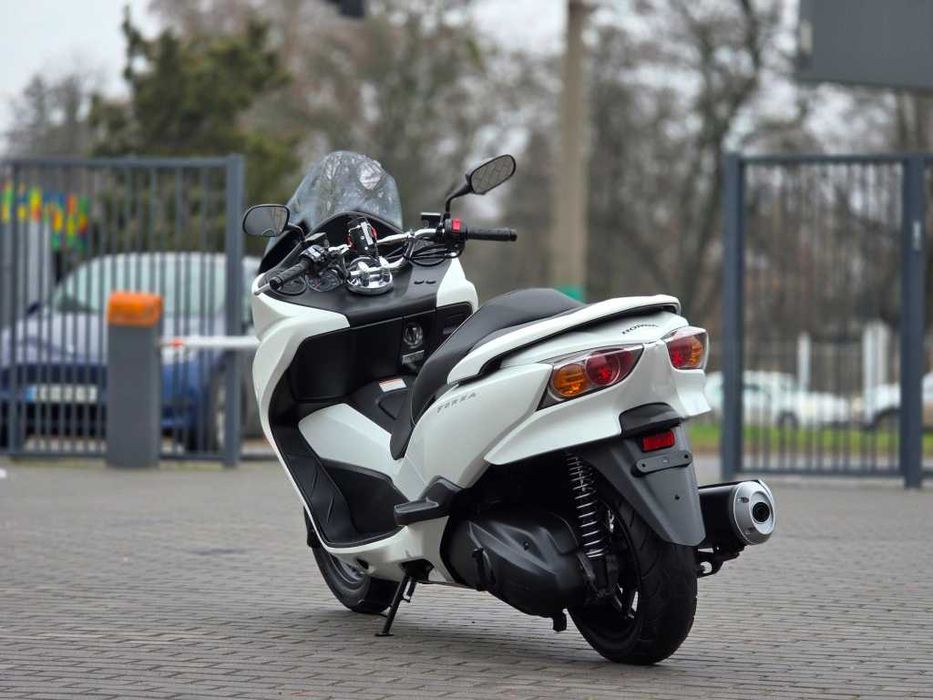 Японський Максі-Скутер Honda Forza 250 MF10 в Арт мото Житомир