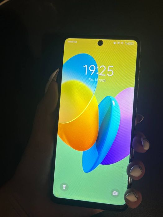 Телефон Tecno Spark 20c