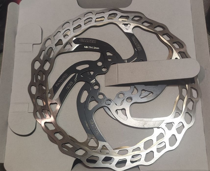 Vários BTT(Discos, Cassete, avanço, gps Bryton, selin, punhos)