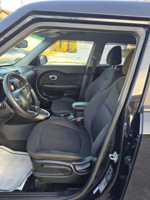 Kia Soul Base      2017