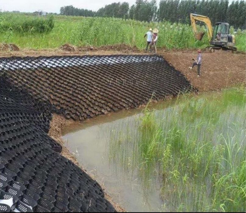 Георешітка пластикова для зміцнення берега виробник завжди в наявності