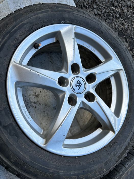 Felgi aluminiowe MINI COUNTRYMAN 16 5x120 bez opon