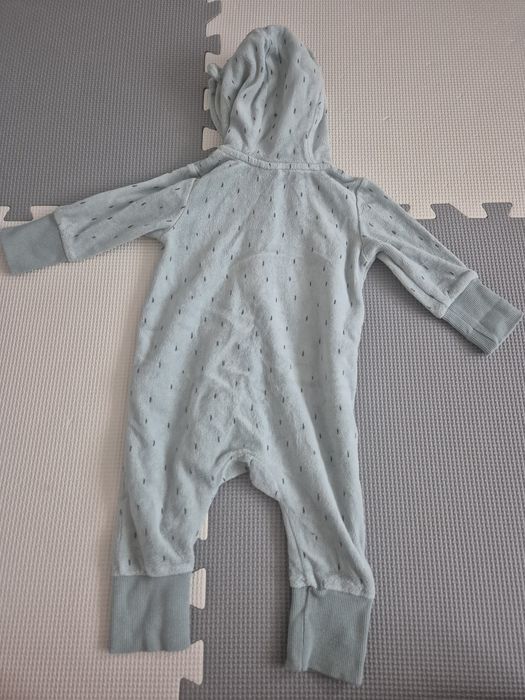 Pajac chłopięcy h&m welurowy 68 cm