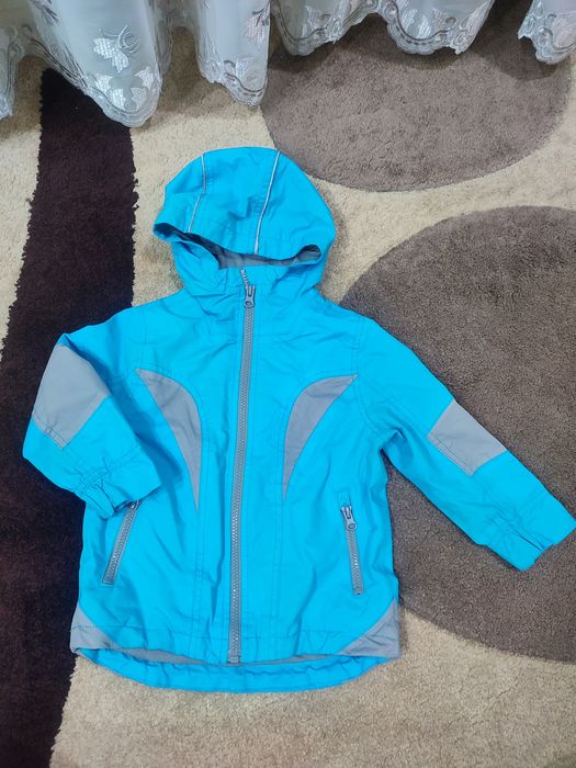 Продам дитячу куртку