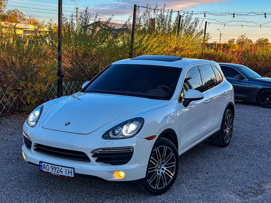 Porshe Cayenne 3.6 атмосферний 17900 пробіг