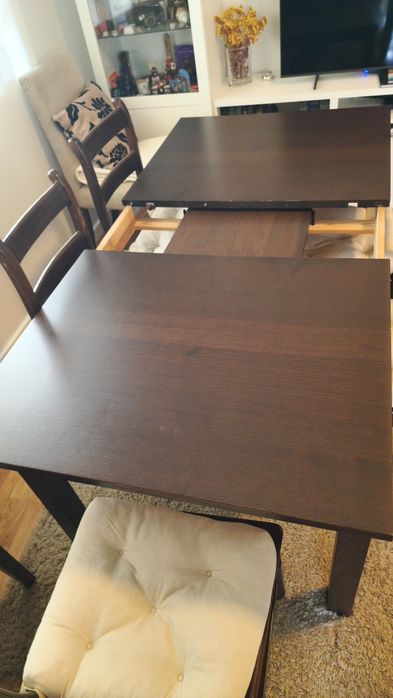Mesa de Jantar e 6 Cadeiras